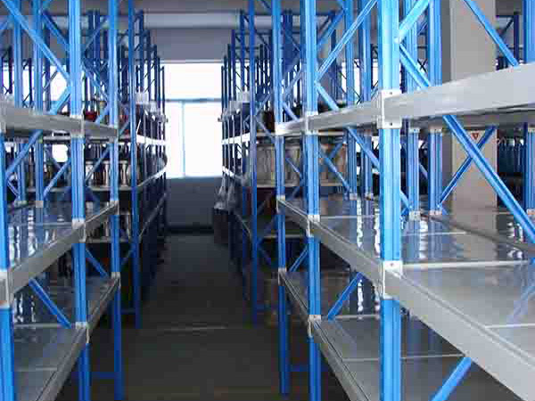 倉儲貨架.jpg